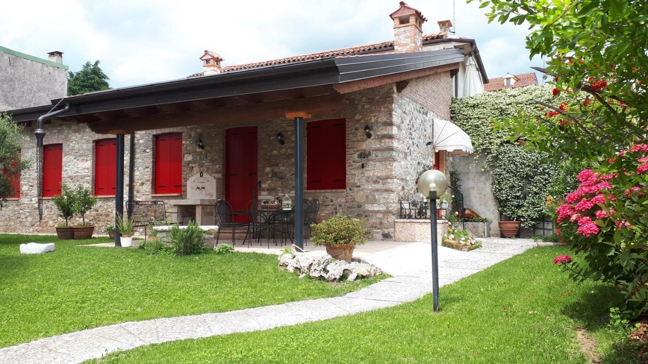 Villa Le Scuderie Di S.Bakhita Schio Exterior foto